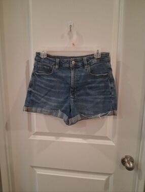 American Eagle Outfitters Medium Blue High-Rise Rolled Hem Jean Shorts Mom Short